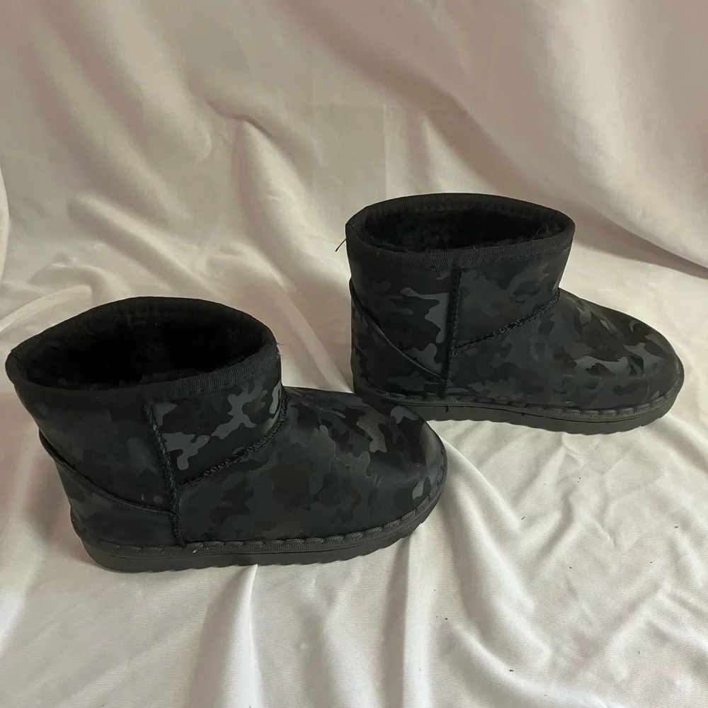 Black Camouflage Ankle Boots